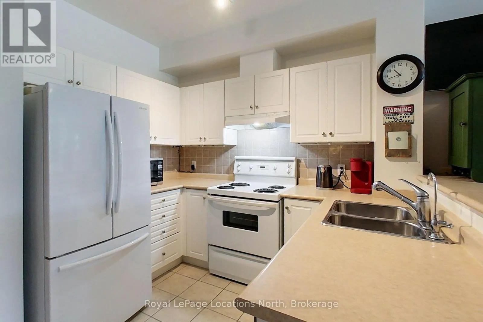208 - 34 BAYFIELD STREET #208