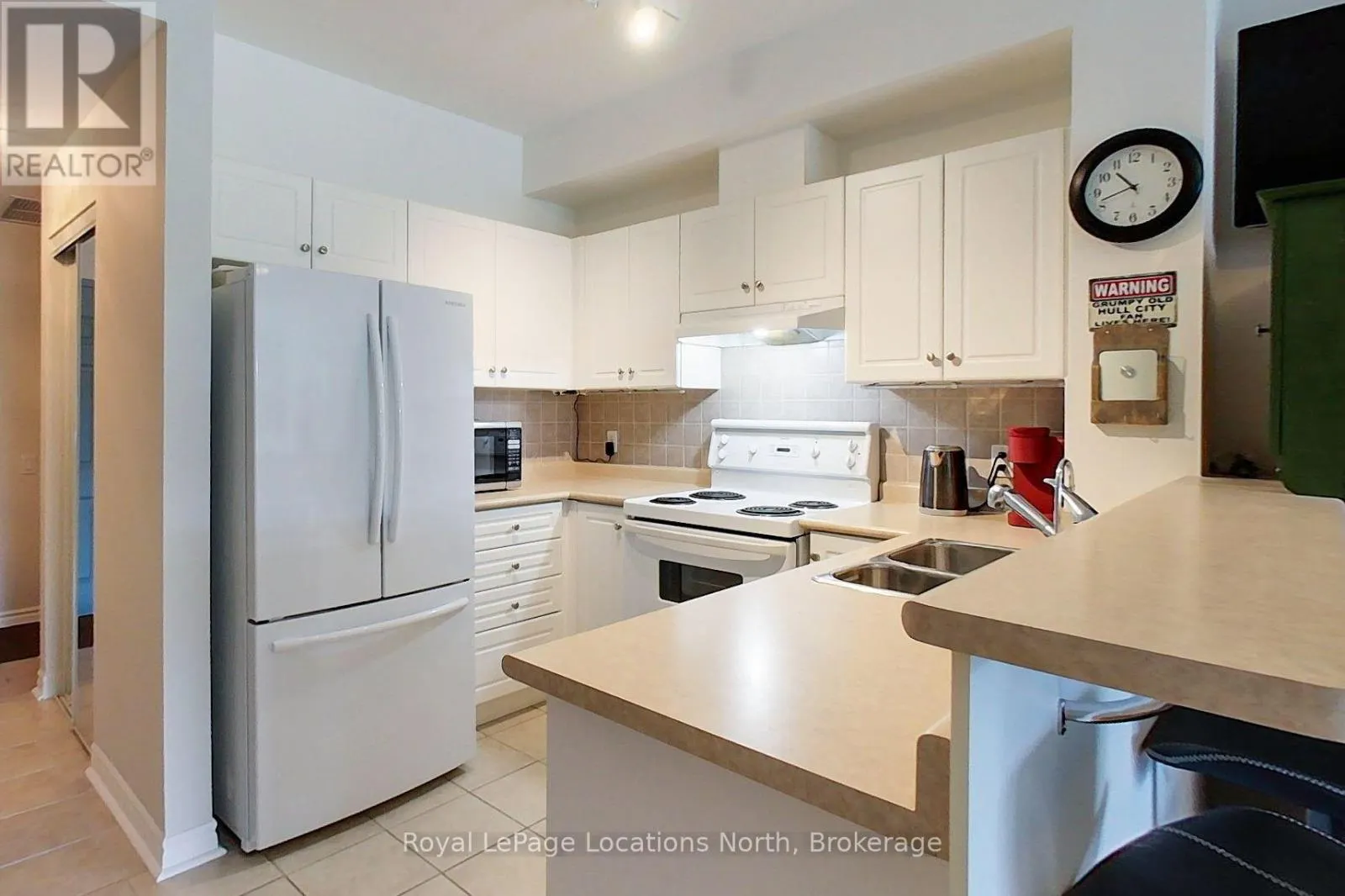 208 - 34 BAYFIELD STREET #208