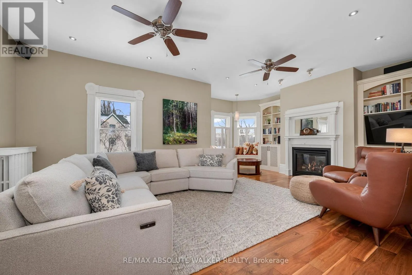 3302 MAIN STREET