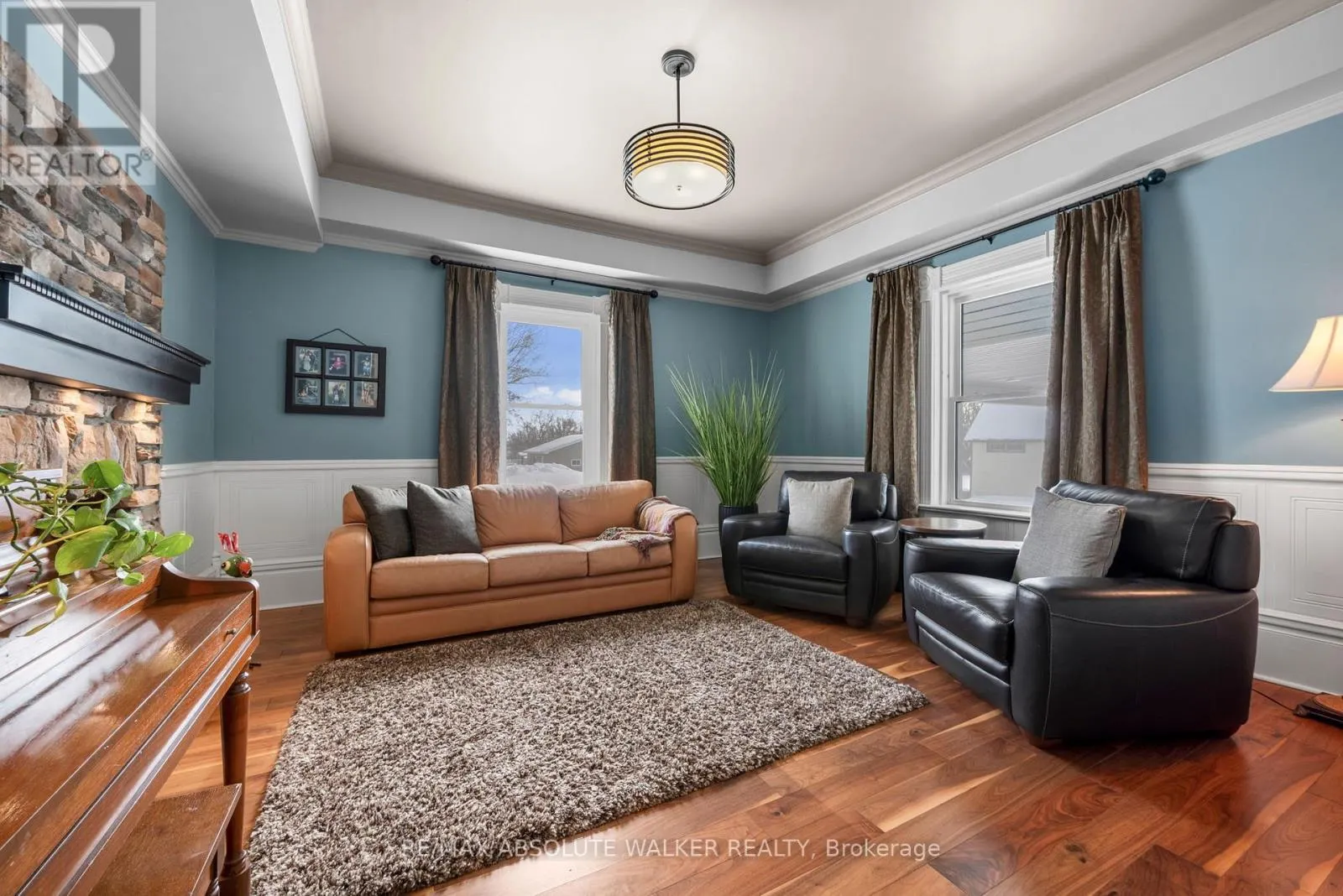 3302 MAIN STREET
