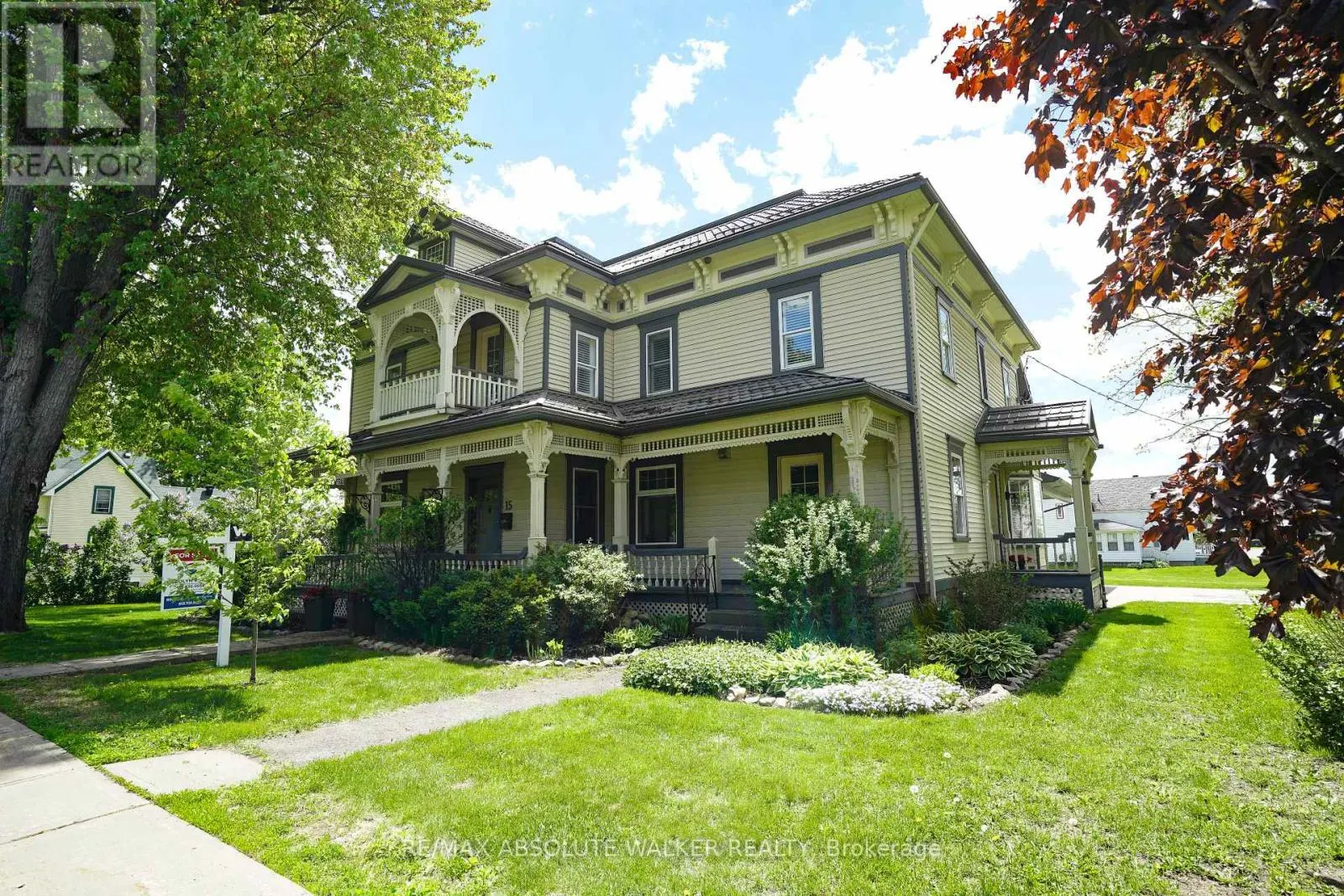 3302 MAIN STREET