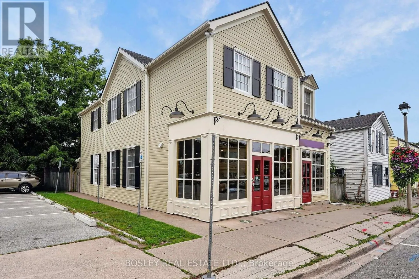 38 MARKET STREET