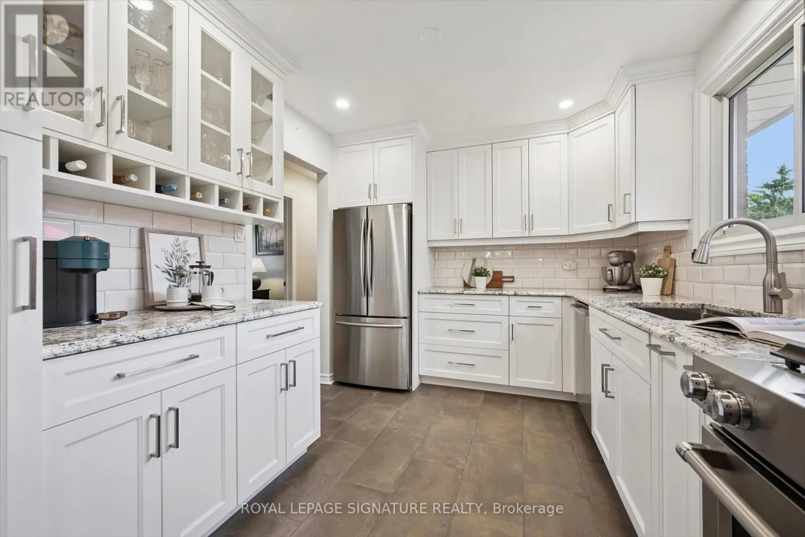 590 FERN ROAD