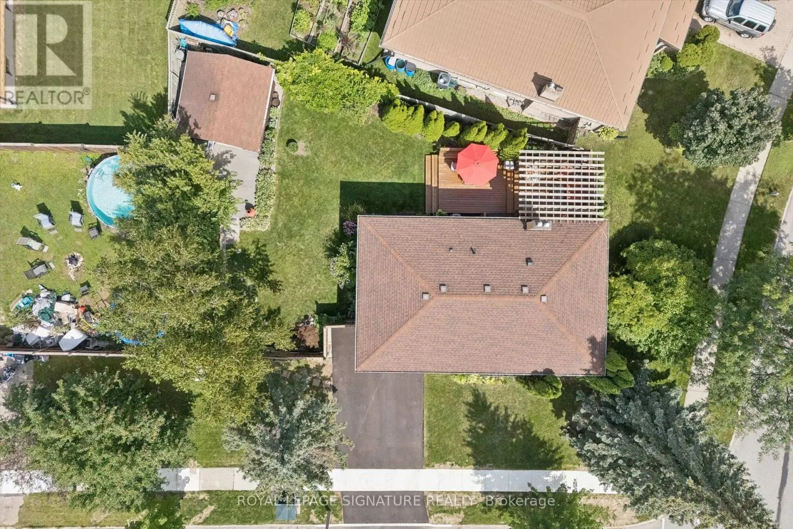 590 FERN ROAD