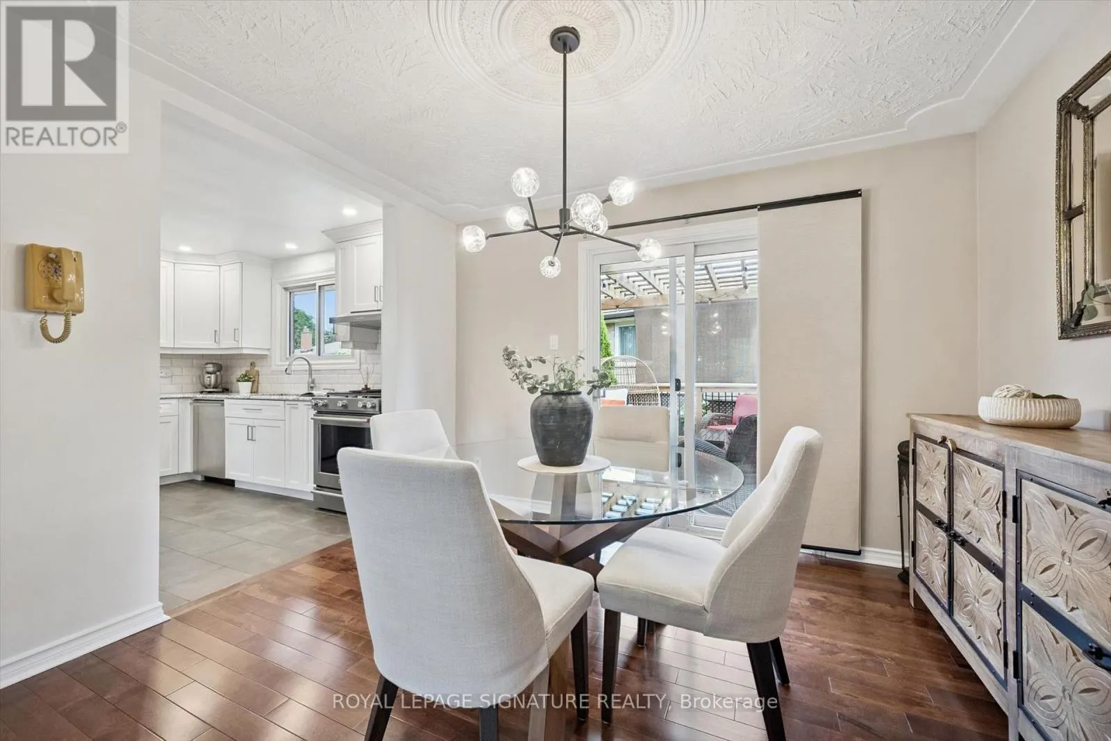 590 FERN ROAD