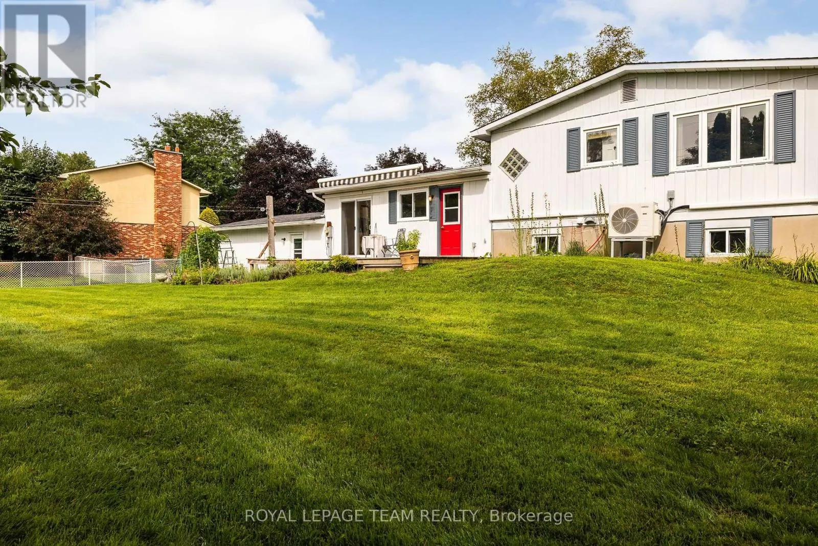 1016 BOUCHER CRESCENT