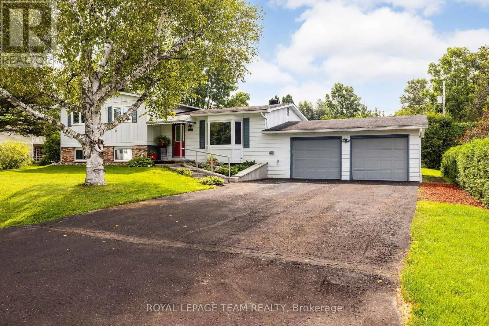 1016 BOUCHER CRESCENT