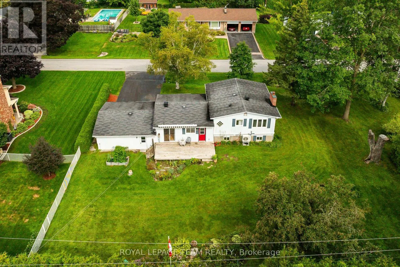 1016 BOUCHER CRESCENT