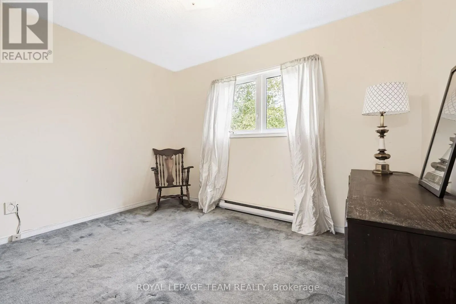1016 BOUCHER CRESCENT