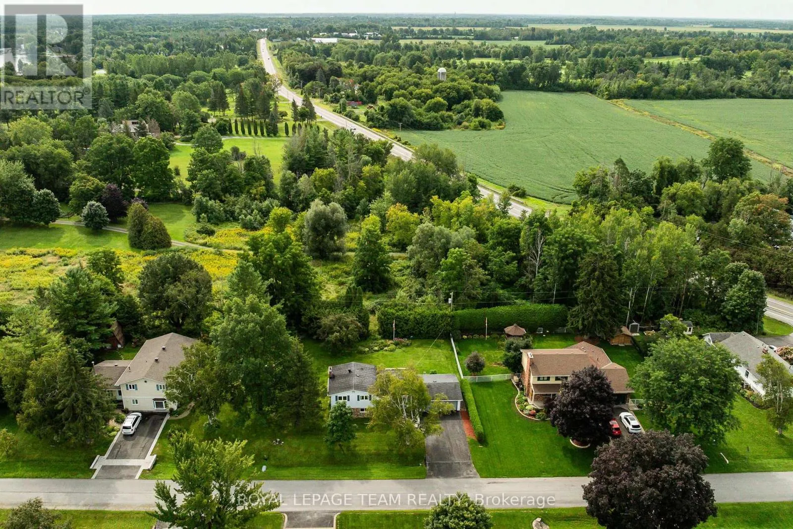 1016 BOUCHER CRESCENT