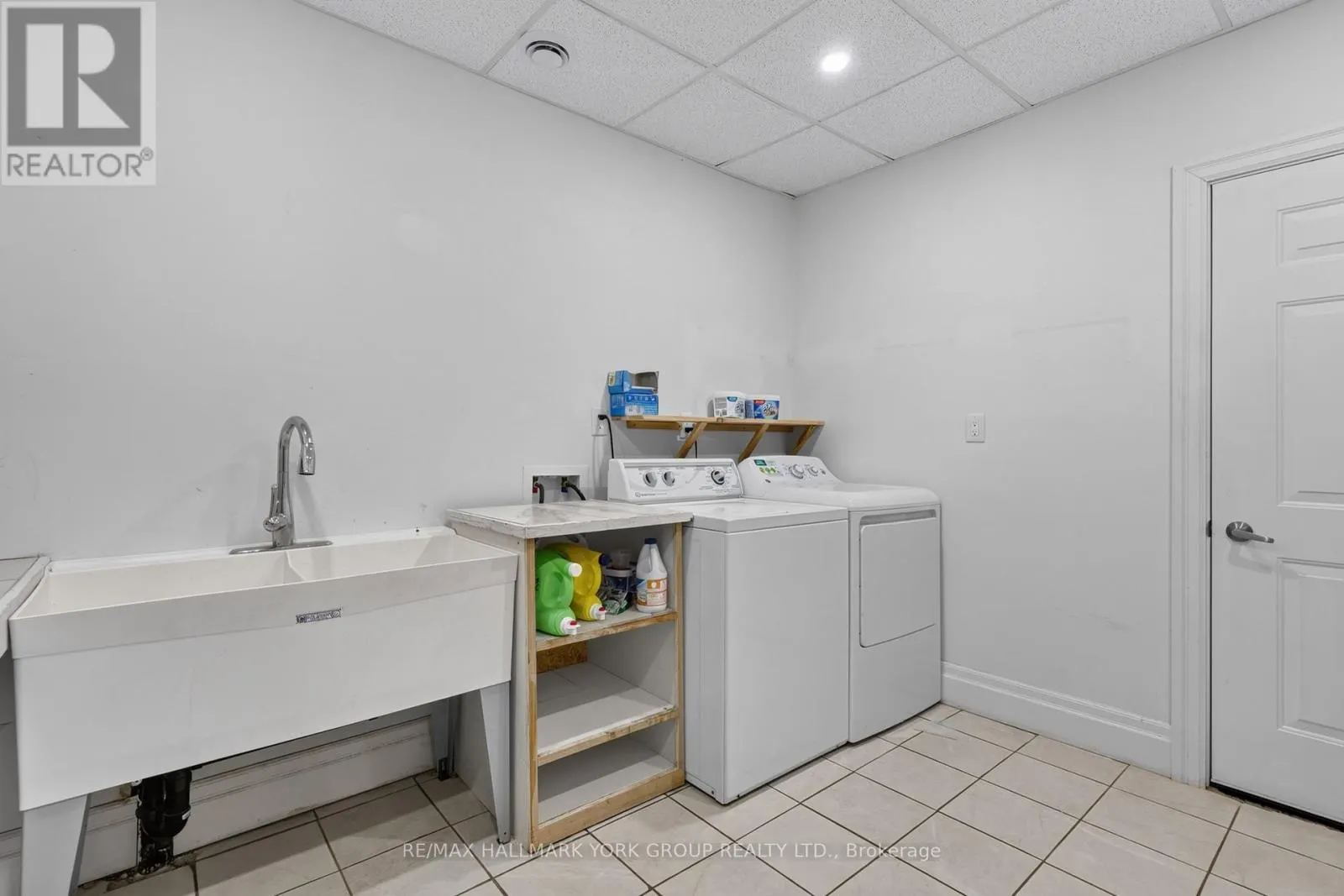 2285 SOUTHWOOD ROAD