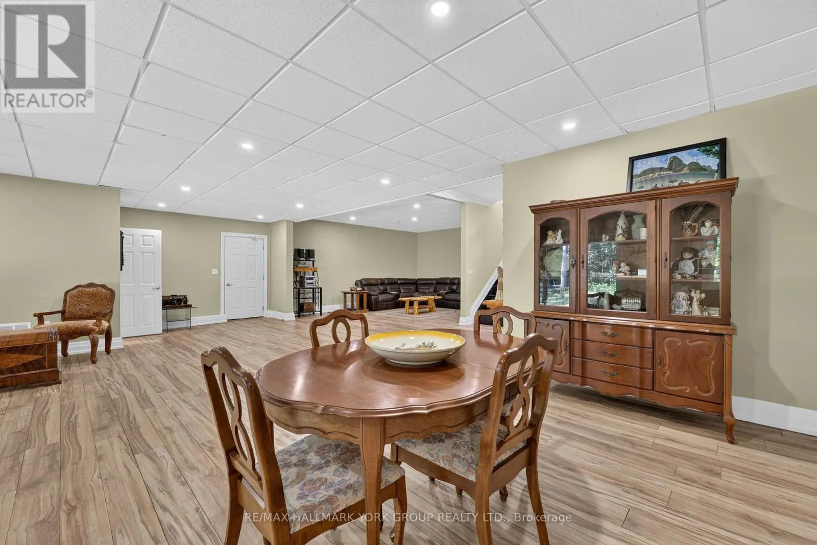 2285 SOUTHWOOD ROAD