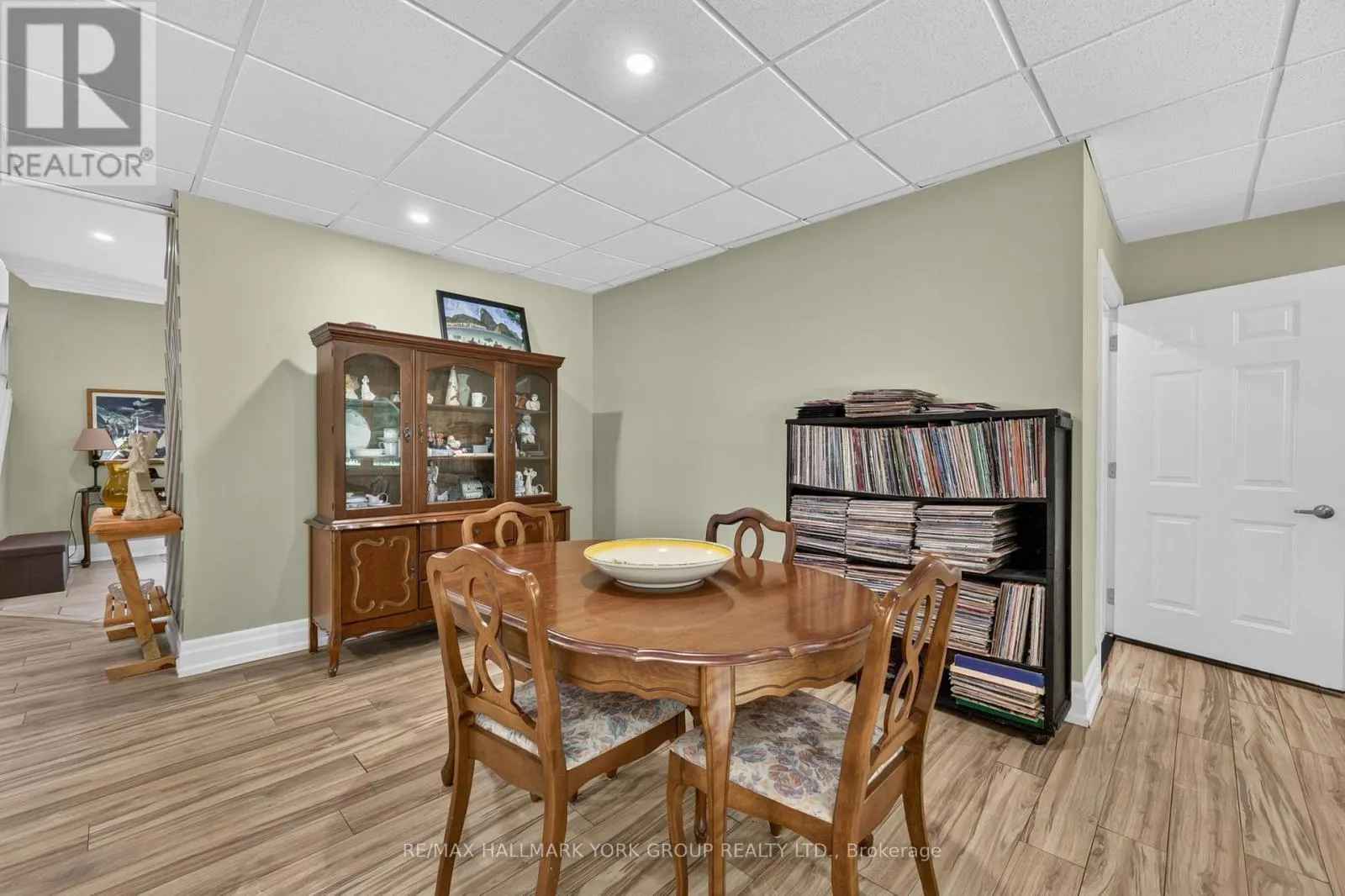 2285 SOUTHWOOD ROAD