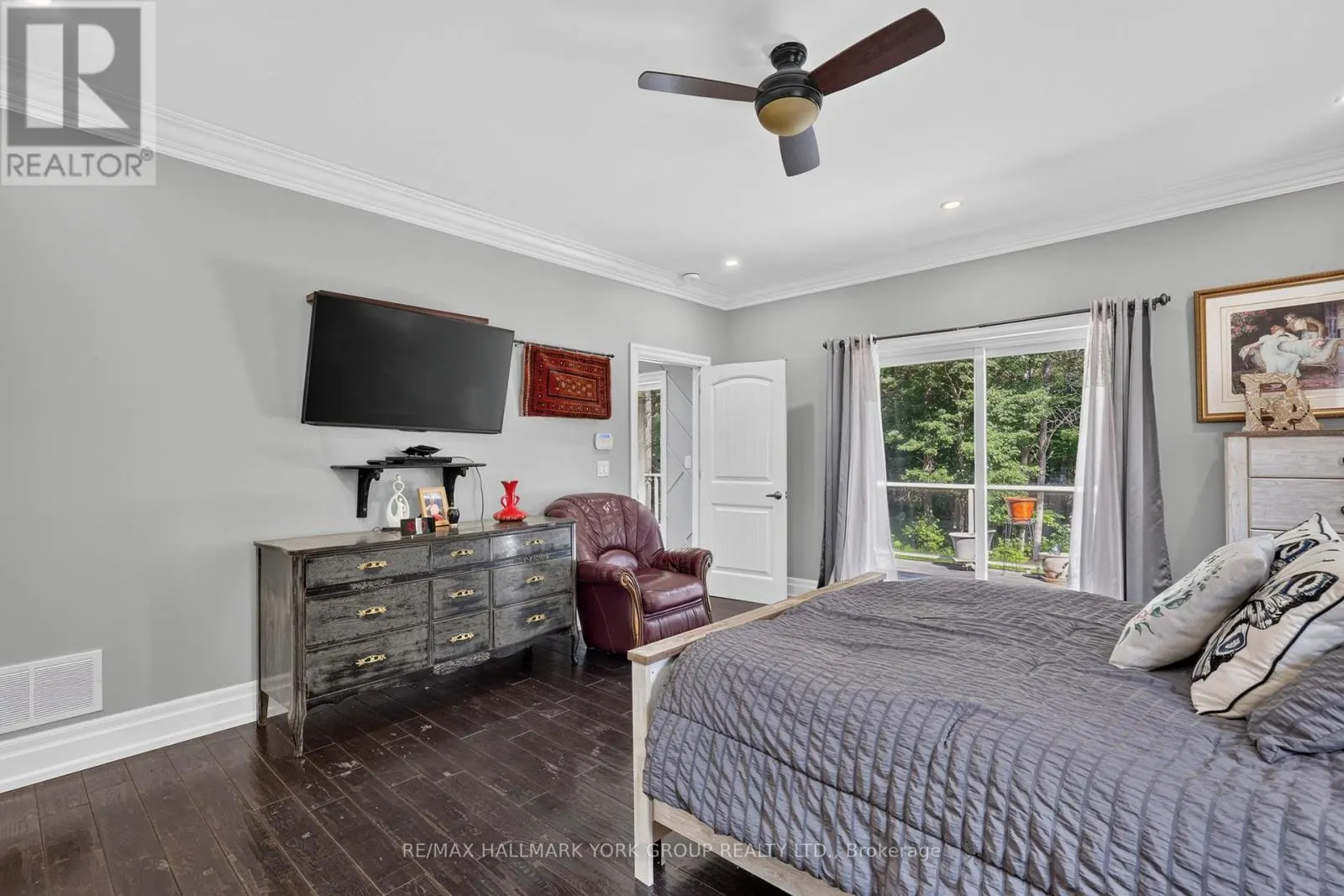2285 SOUTHWOOD ROAD