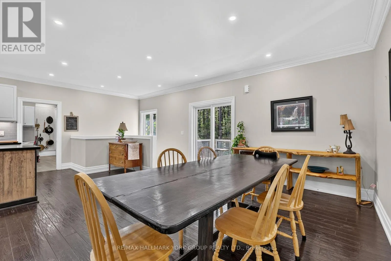 2285 SOUTHWOOD ROAD