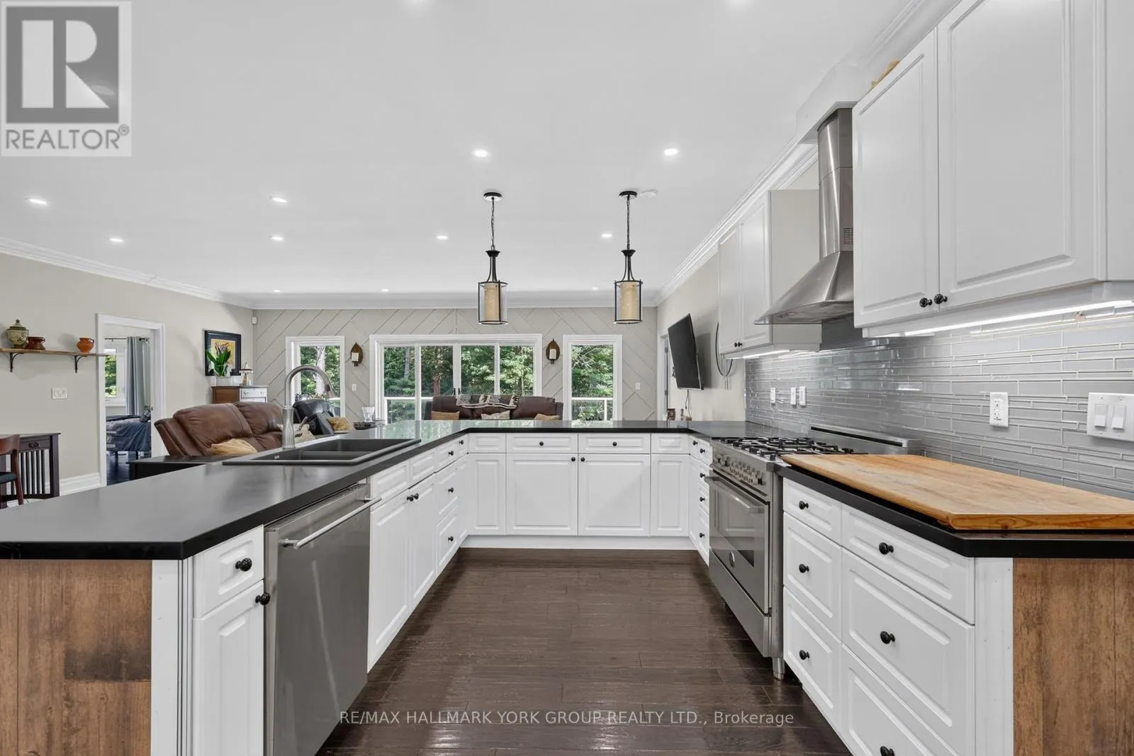 2285 SOUTHWOOD ROAD