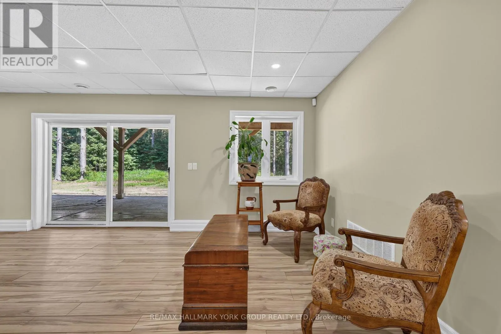 2285 SOUTHWOOD ROAD