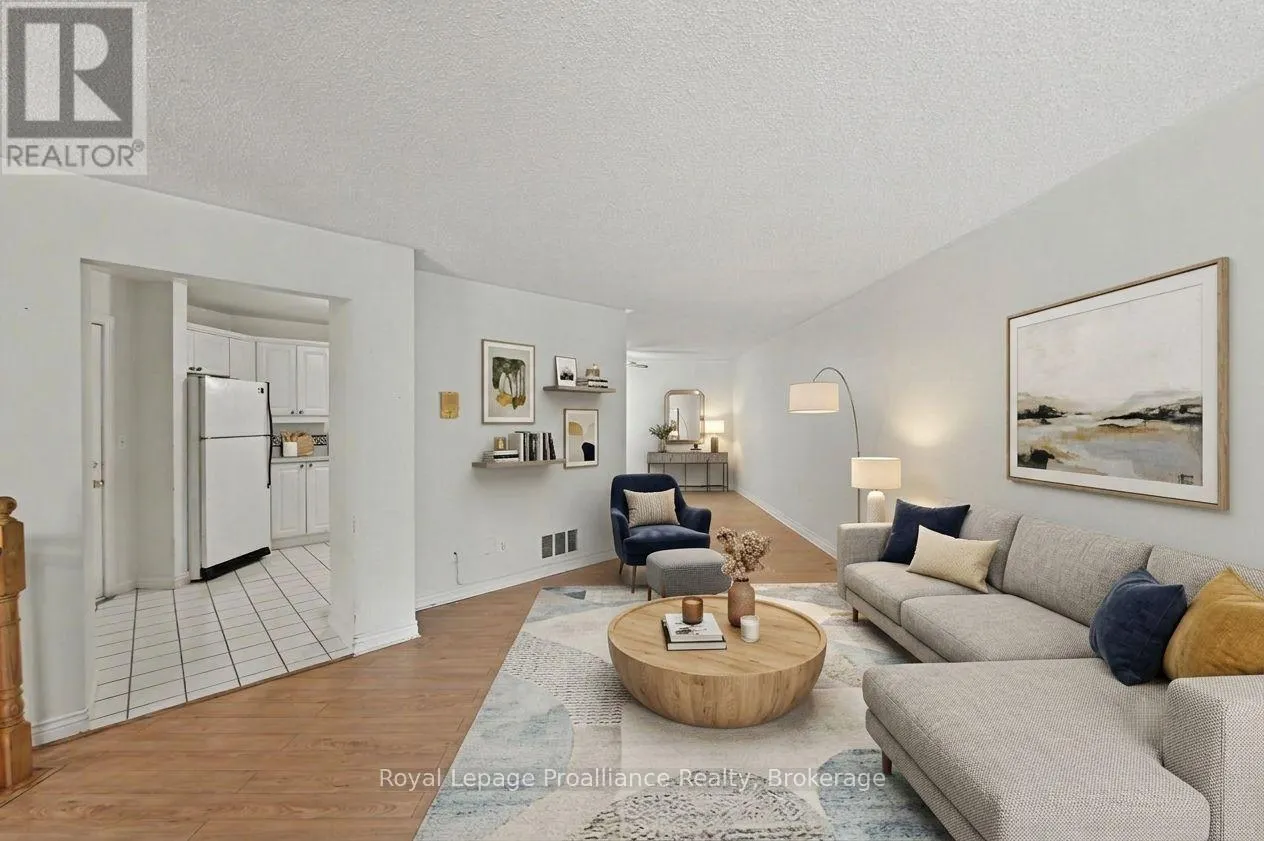 201 - 245 ELGIN STREET W #201