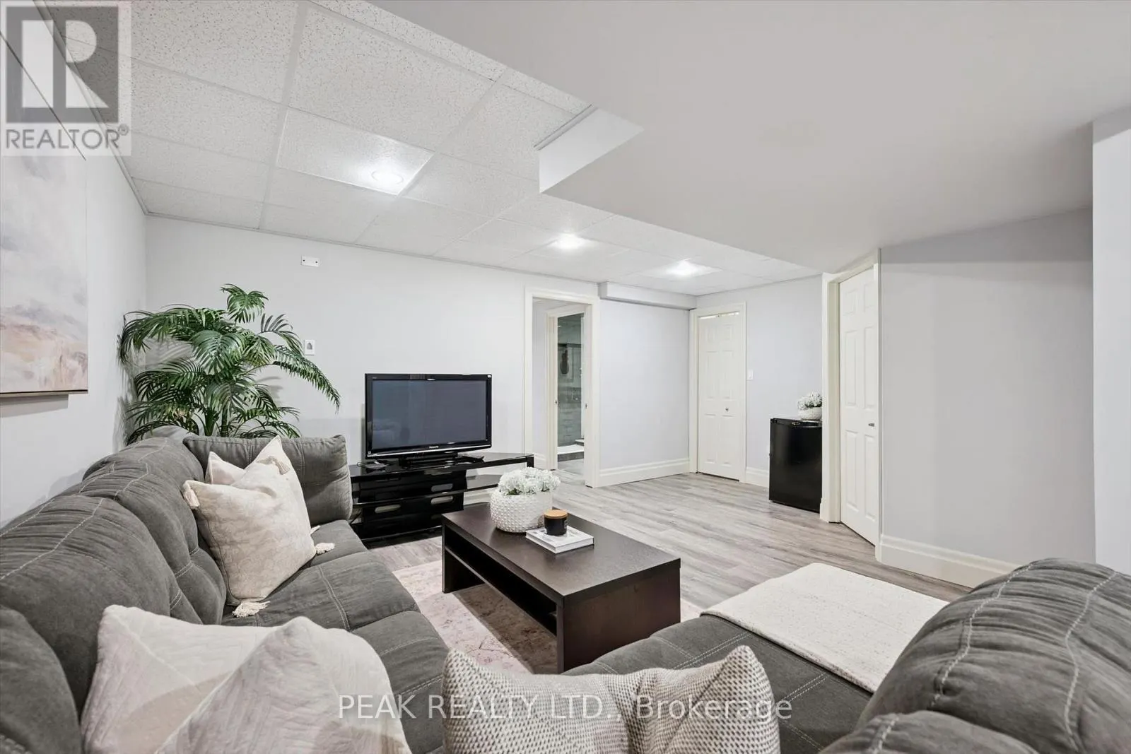 111 OAK PARK DRIVE