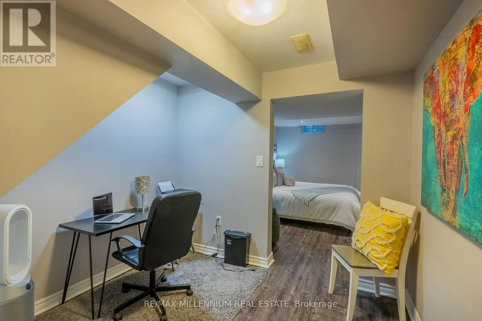 11 - 230 MEADOWBROOK DRIVE