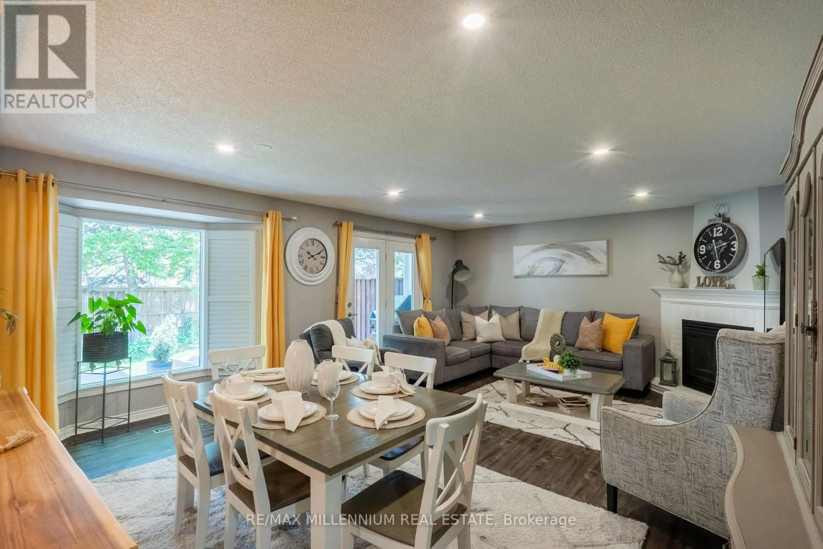 11 - 230 MEADOWBROOK DRIVE