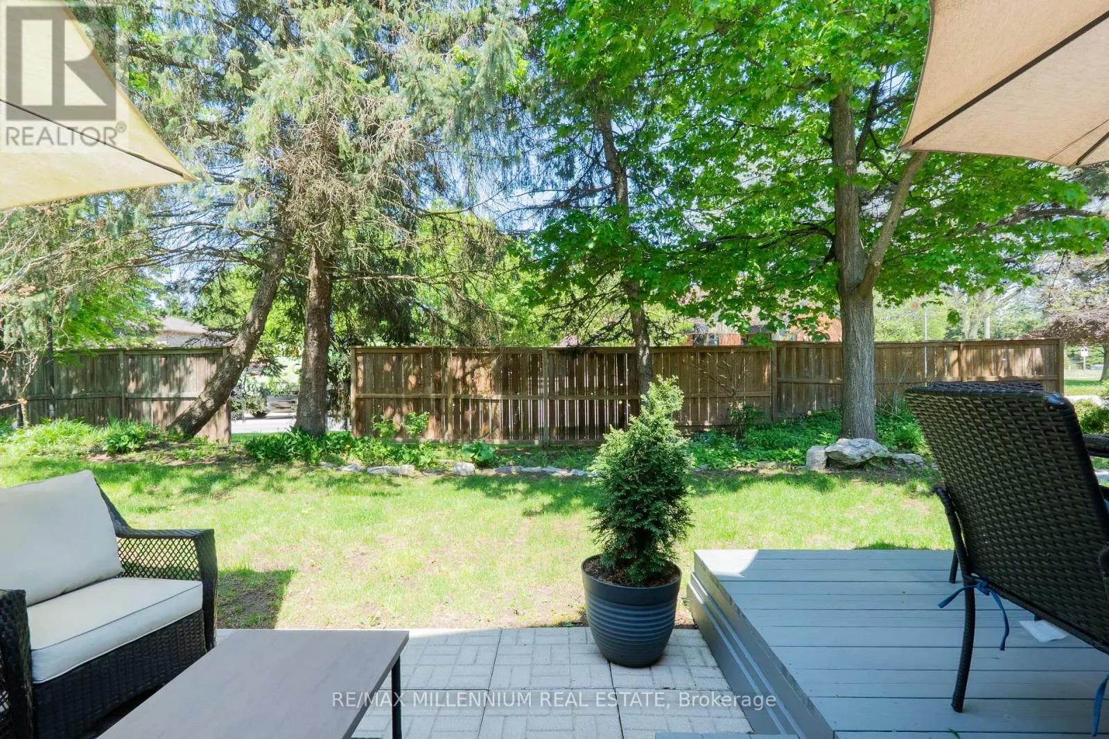 11 - 230 MEADOWBROOK DRIVE