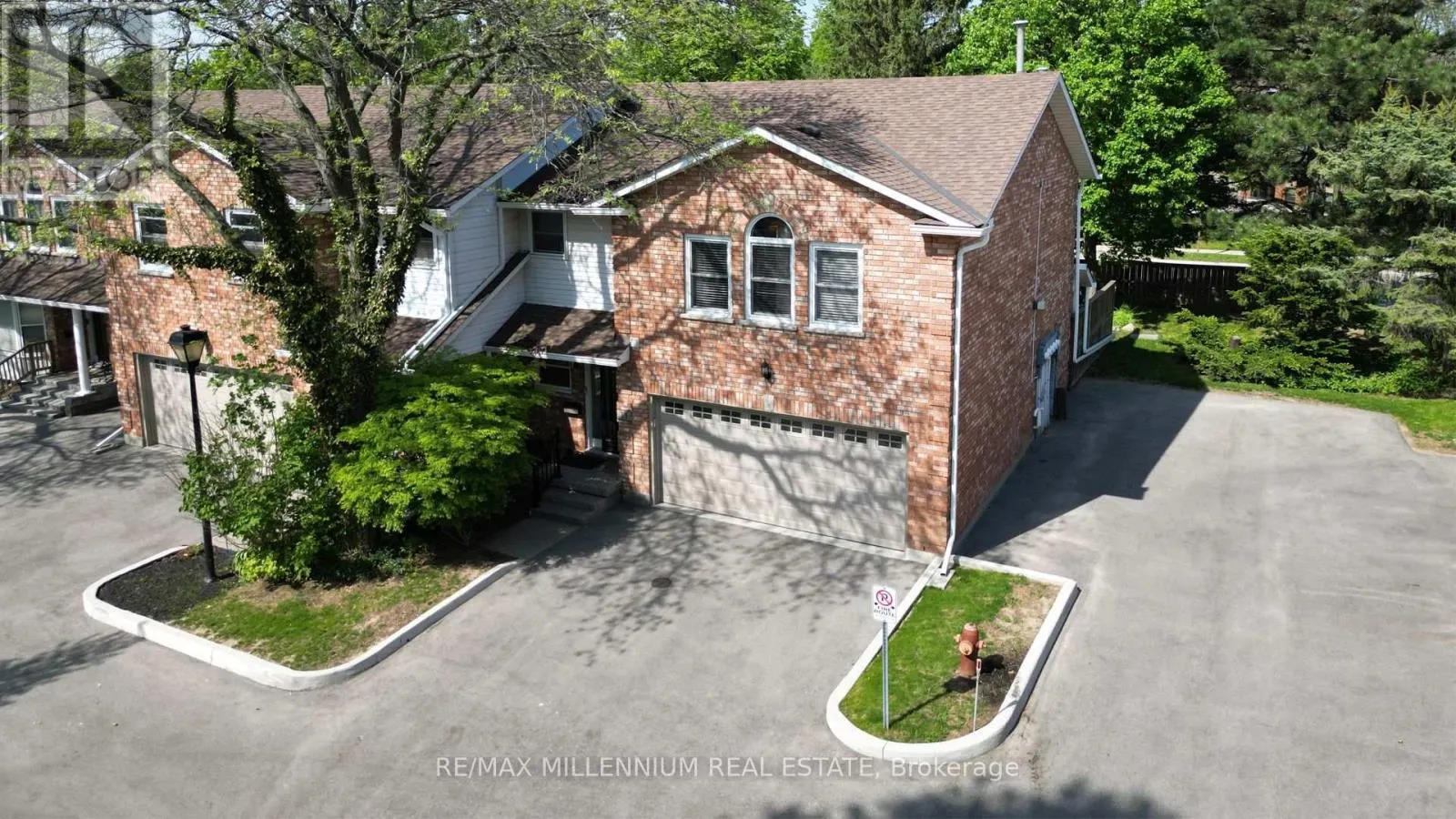 11 - 230 MEADOWBROOK DRIVE