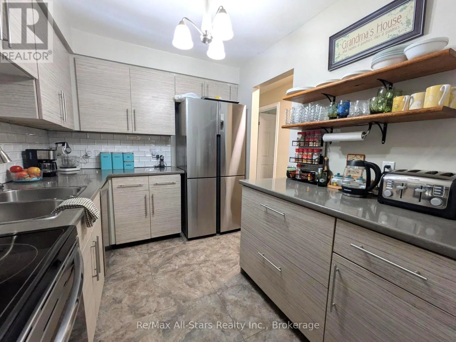 501 - 200 EAST STREET S #501