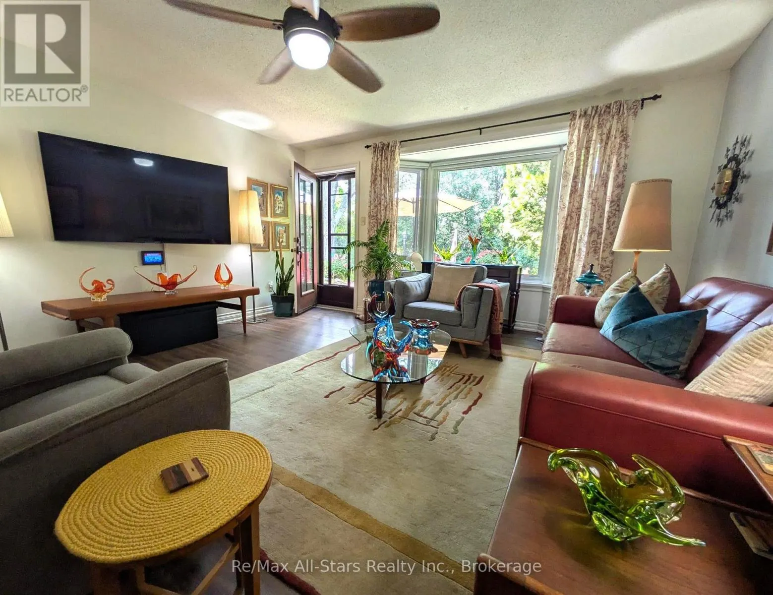 501 - 200 EAST STREET S #501