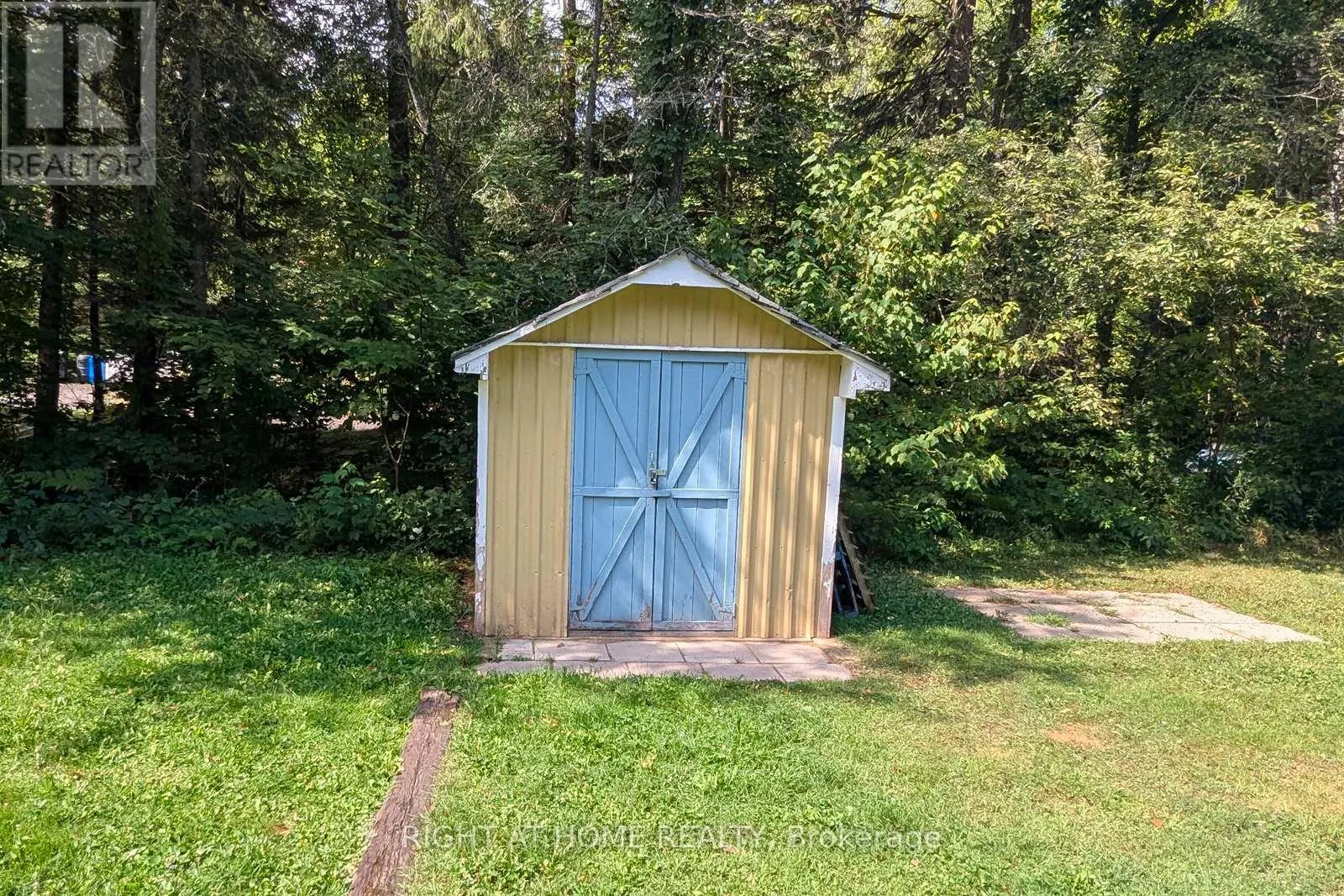 524 BALSAM CHUTES ROAD