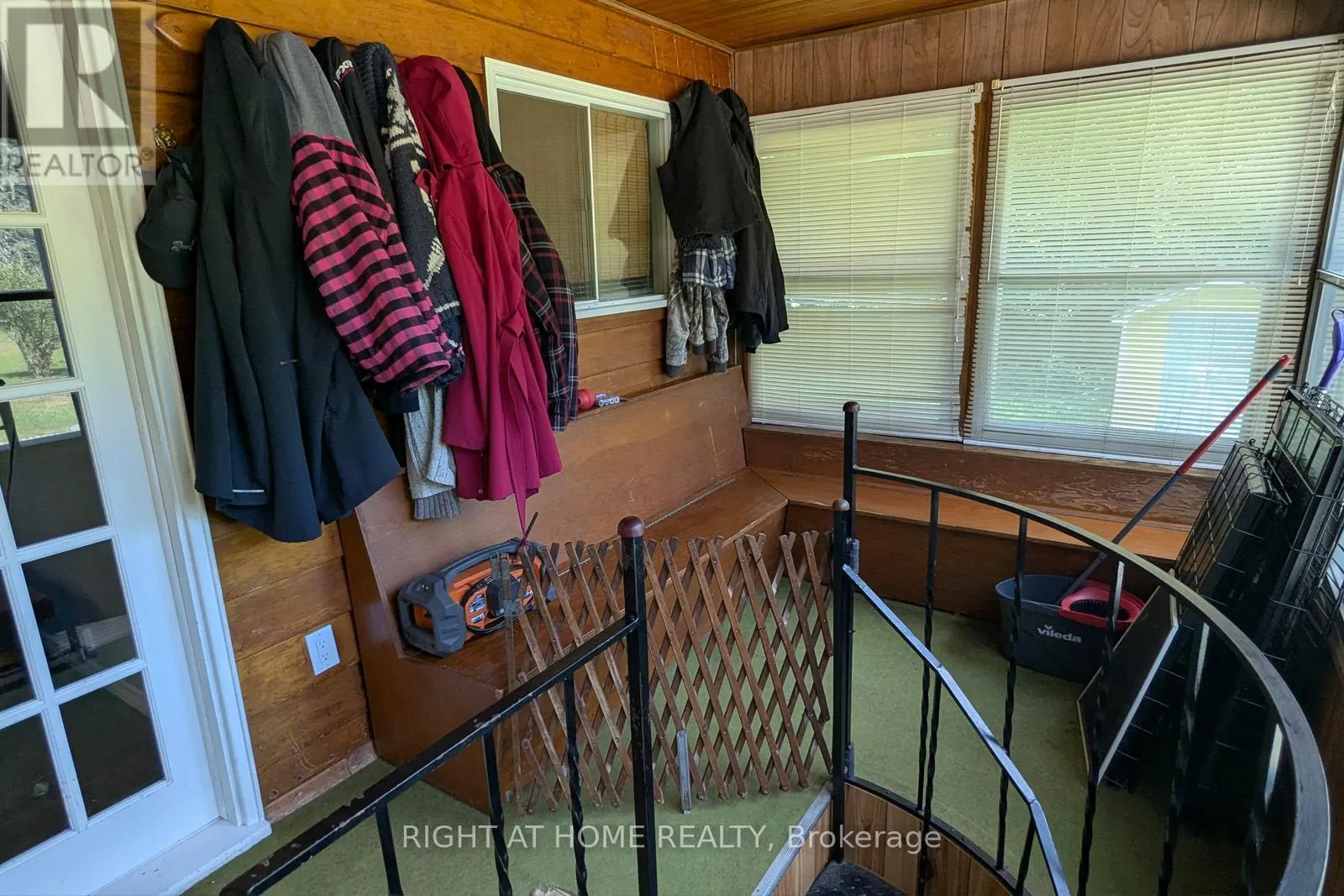 524 BALSAM CHUTES ROAD