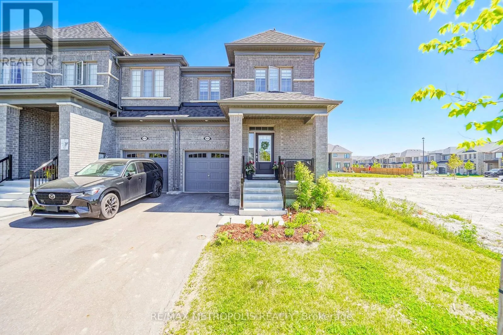 421 TREVOR STREET