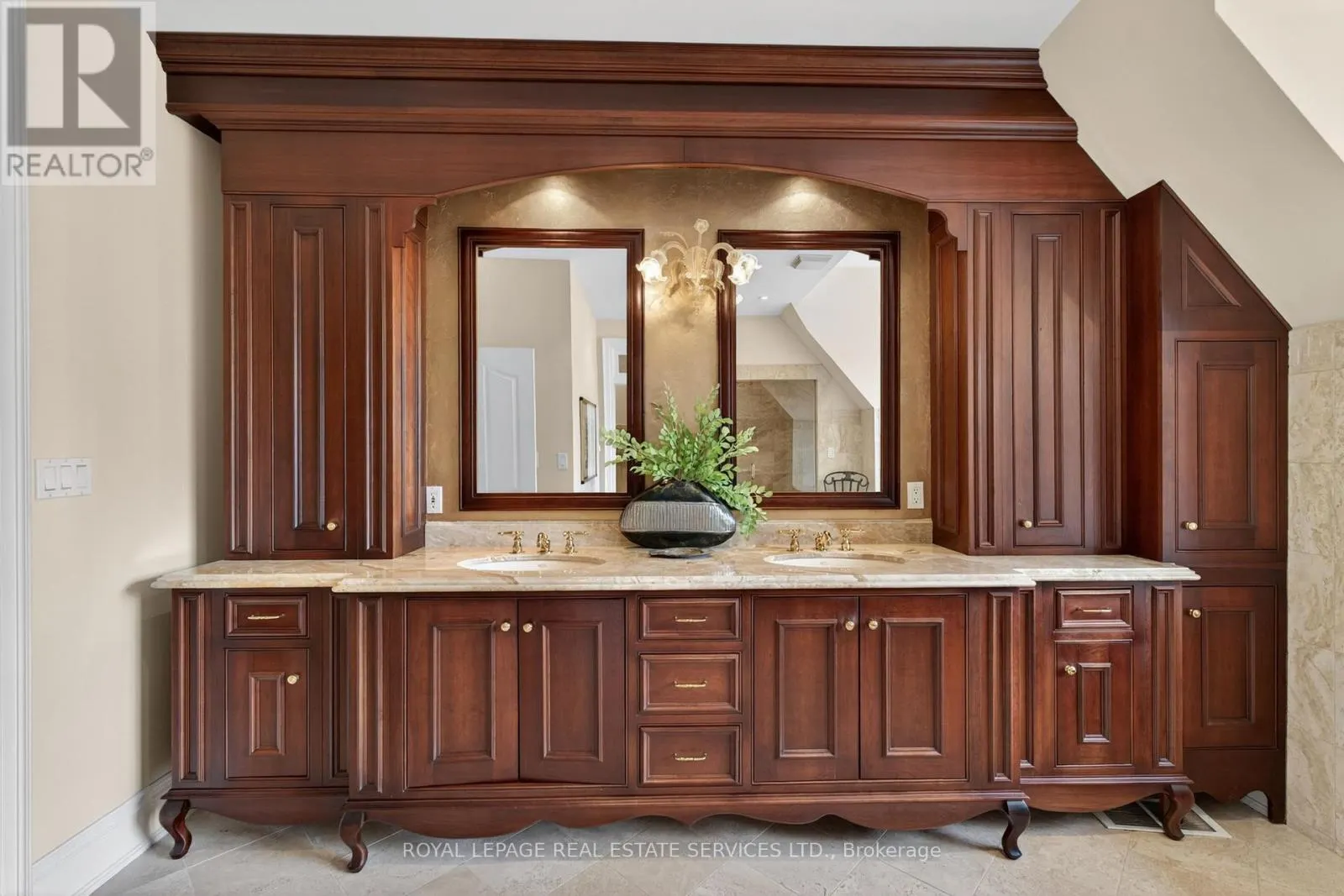 3476 VINEHAVEN TRAIL
