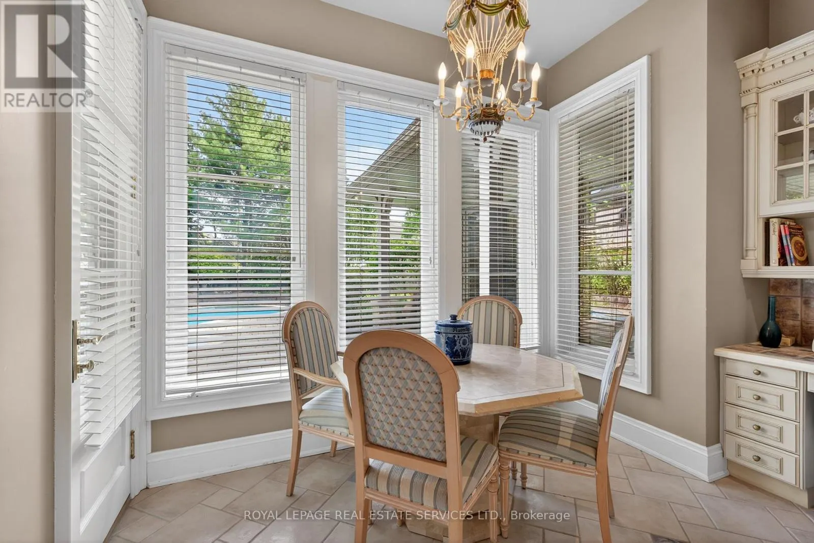 3476 VINEHAVEN TRAIL