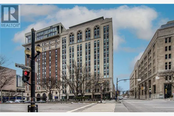 707 - 112 KING STREET