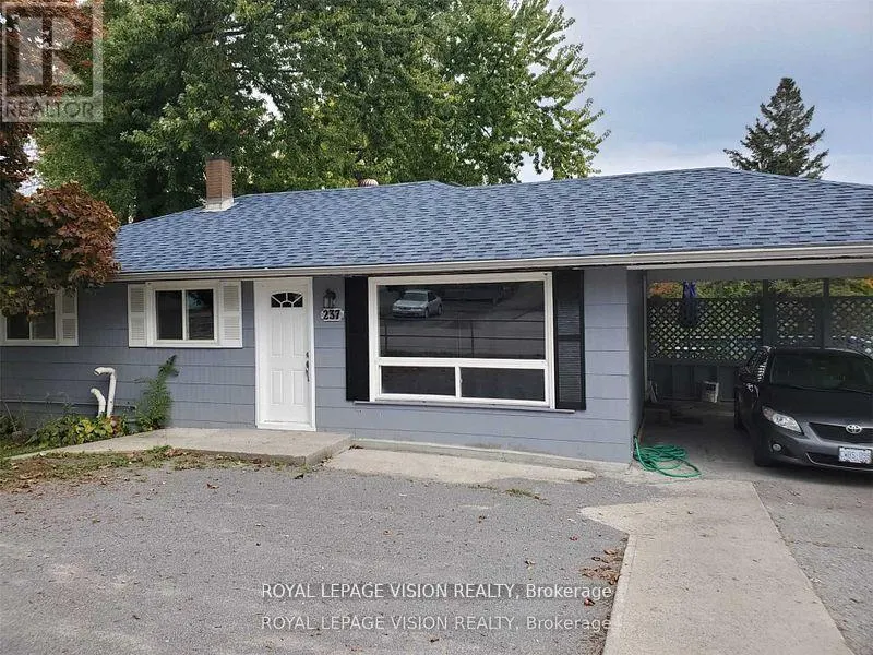 MAIN - 237 VICTORIA STREET S