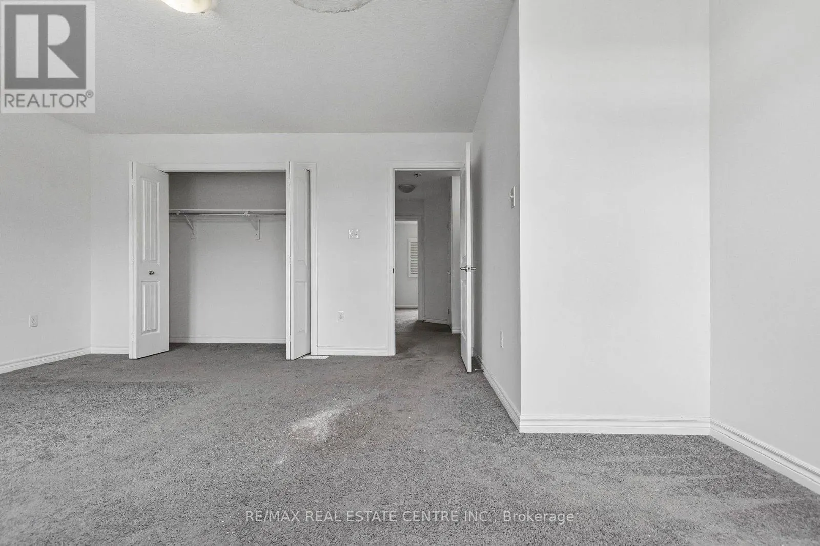 30 - 30 OLDFIELD DRIVE