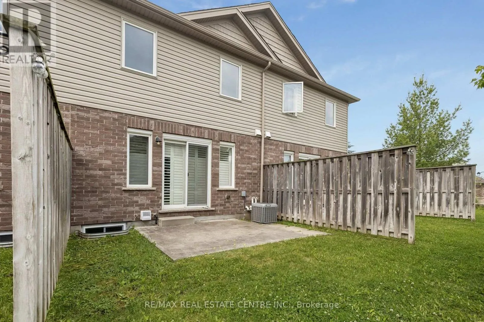 30 - 30 OLDFIELD DRIVE