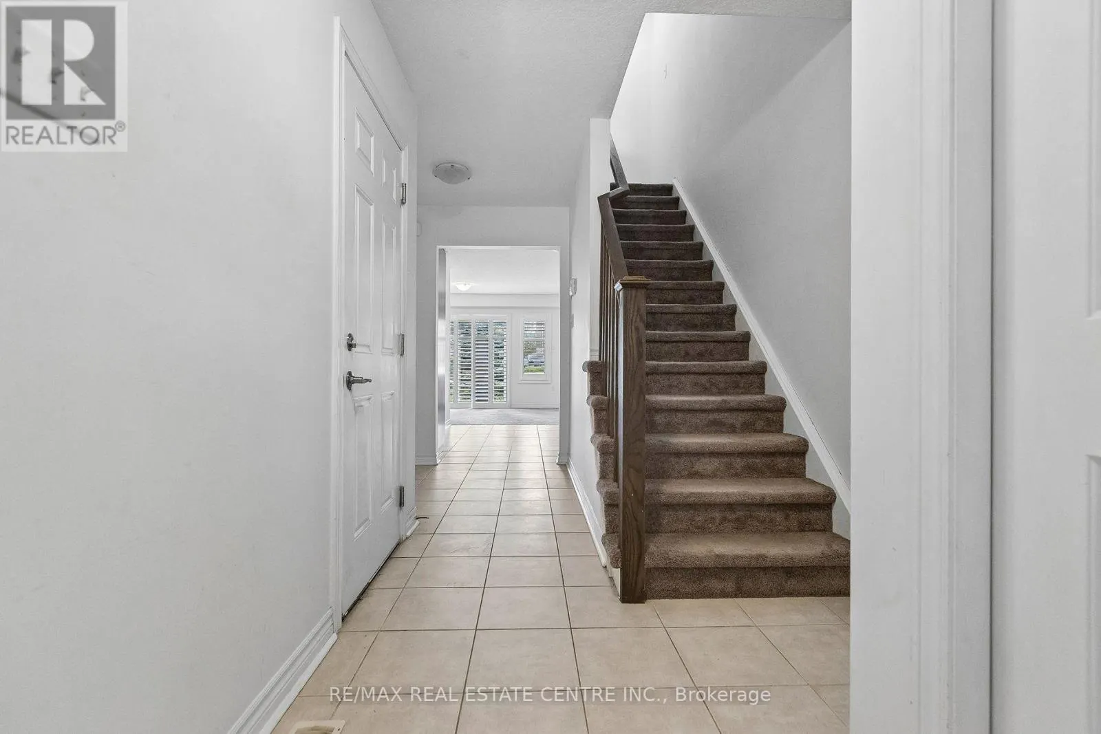 30 - 30 OLDFIELD DRIVE