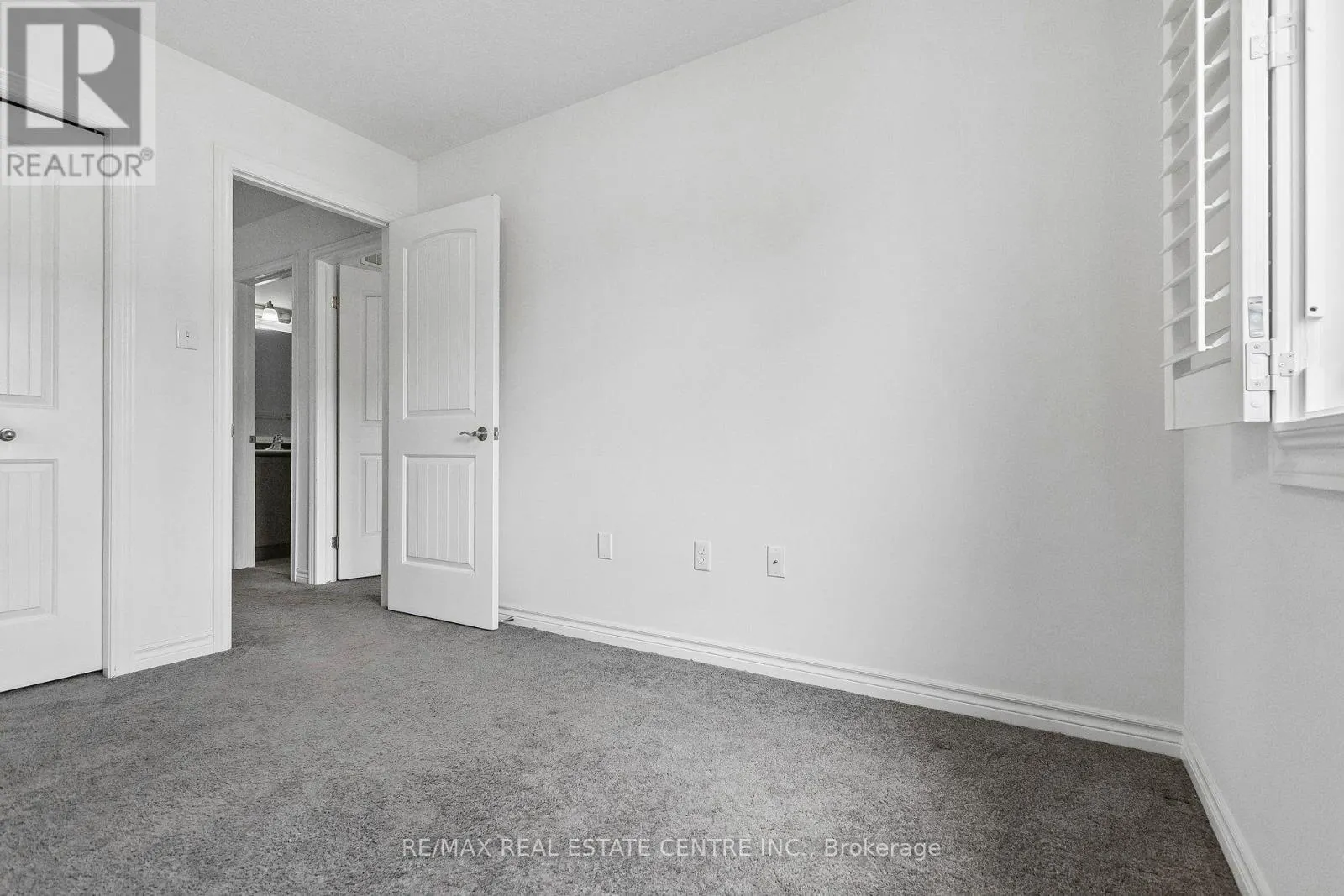 30 - 30 OLDFIELD DRIVE
