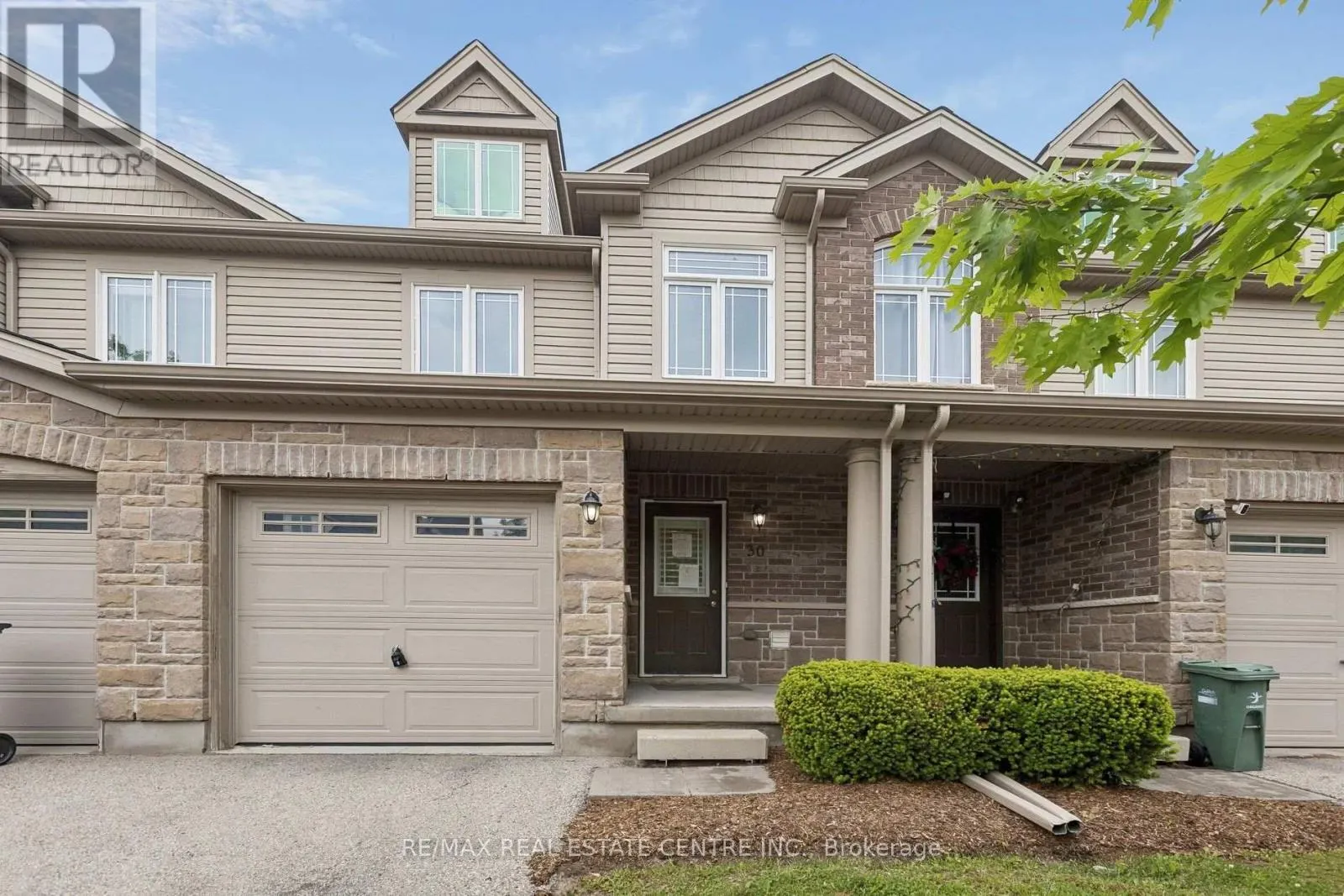 30 - 30 OLDFIELD DRIVE