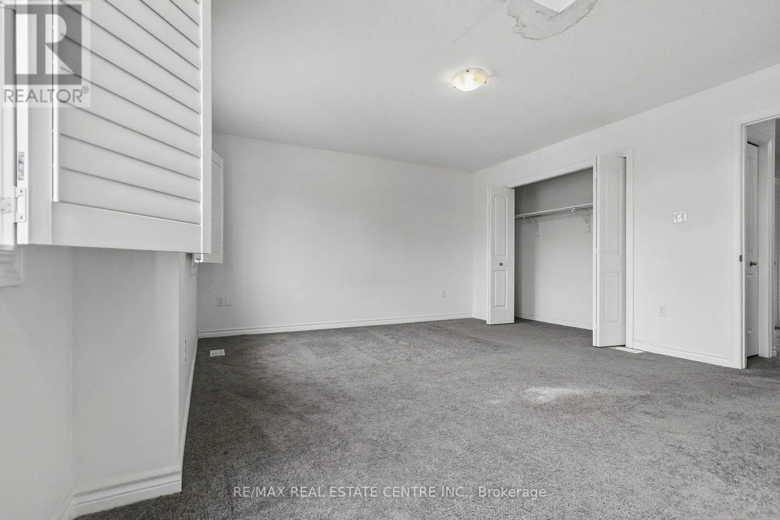 30 - 30 OLDFIELD DRIVE