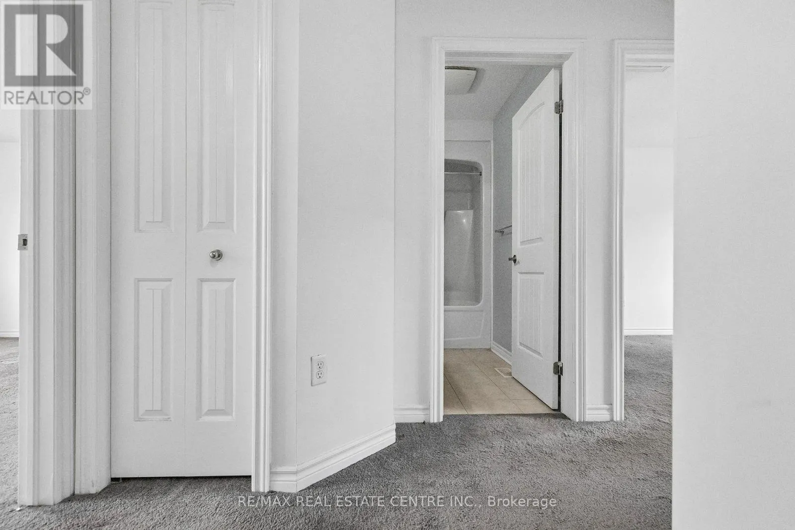30 - 30 OLDFIELD DRIVE