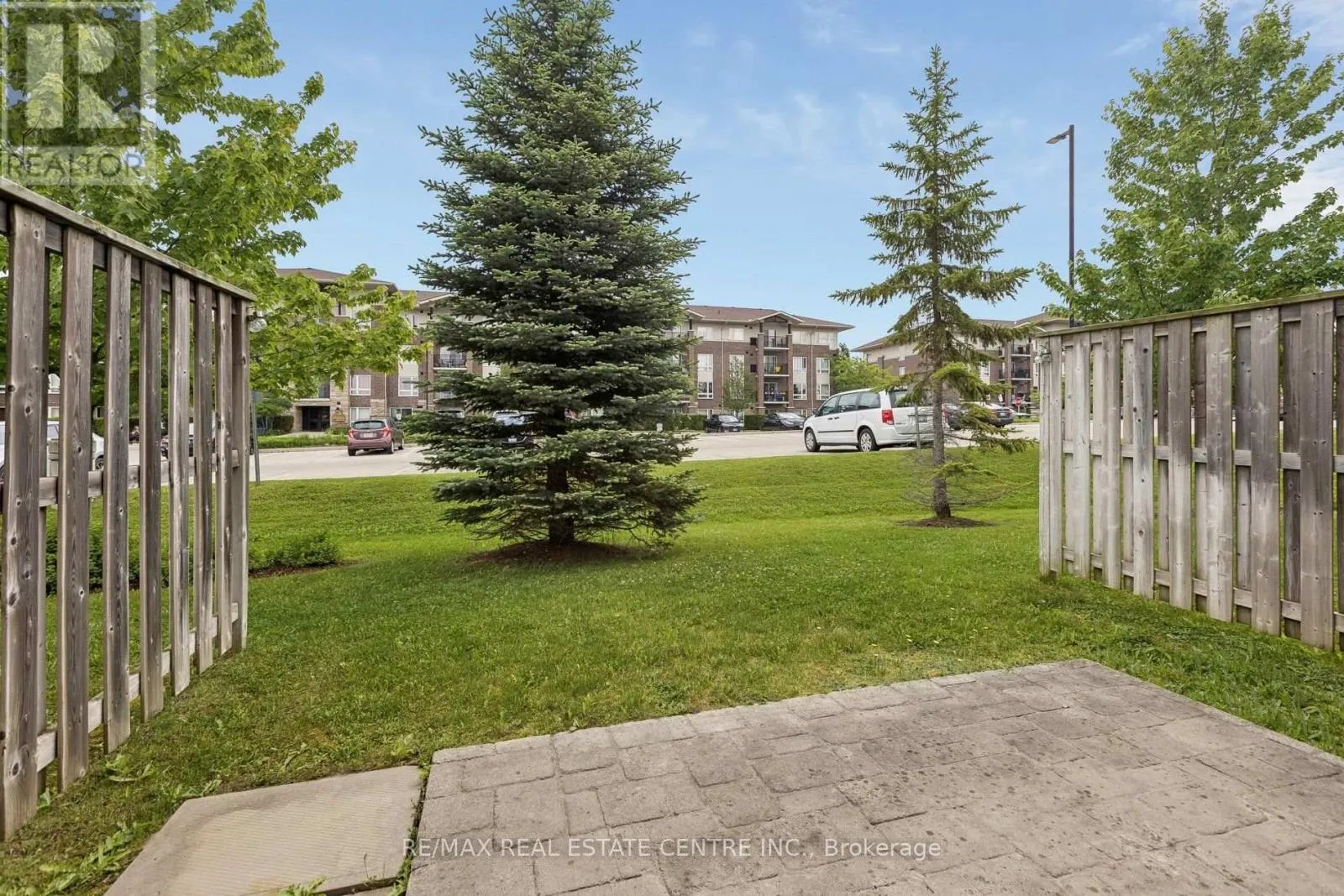 30 - 30 OLDFIELD DRIVE