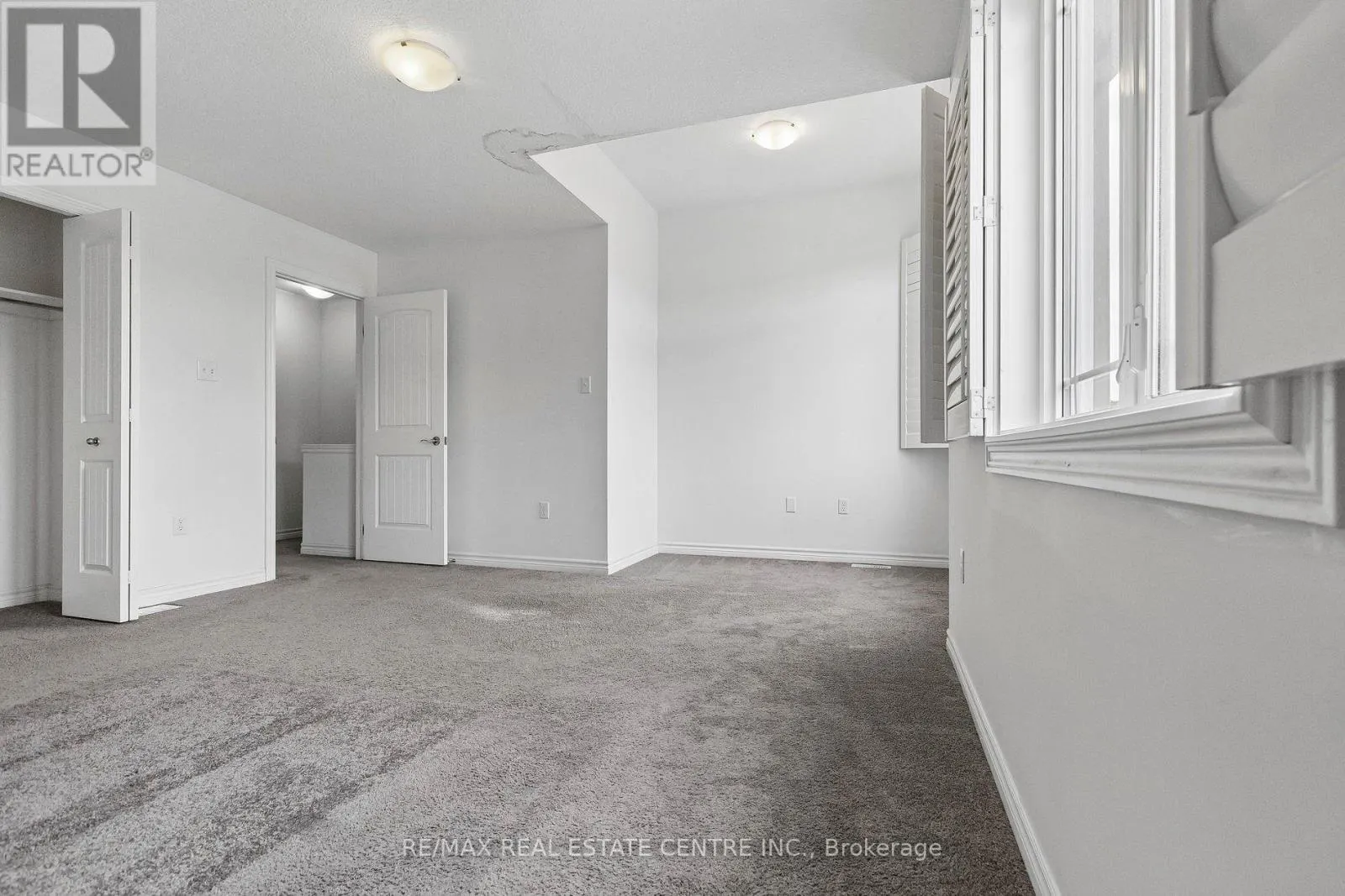 30 - 30 OLDFIELD DRIVE