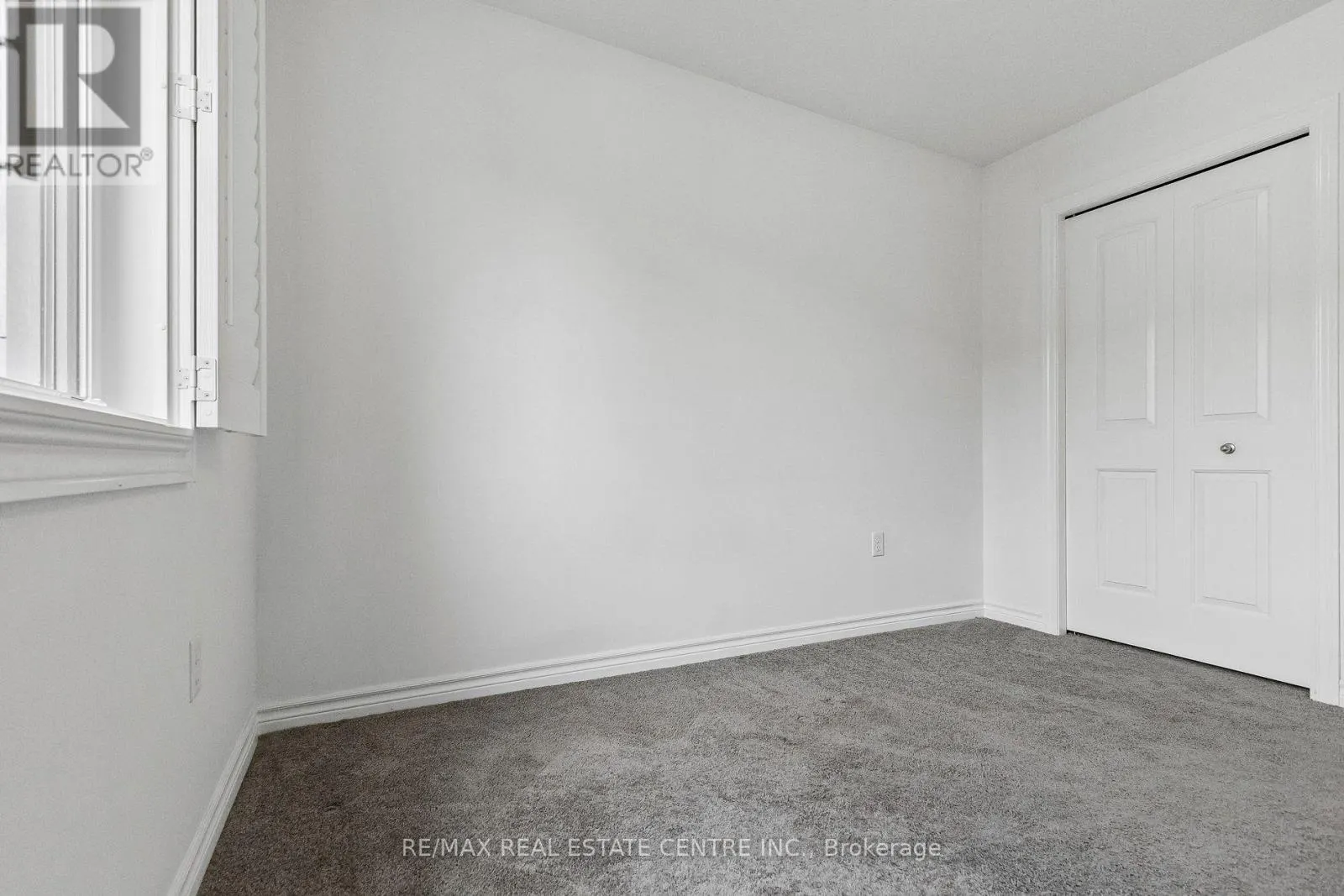 30 - 30 OLDFIELD DRIVE
