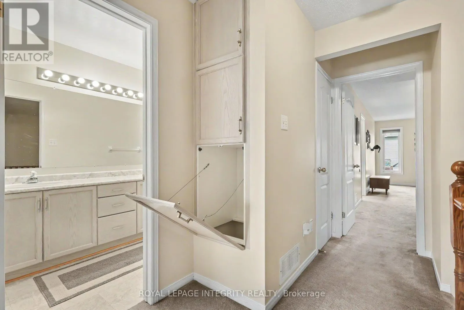 16 STREAMWOOD LANE