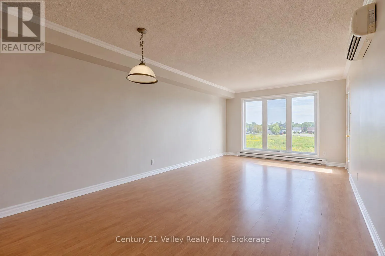 302 - 16 SHEFFIELD STREET #302