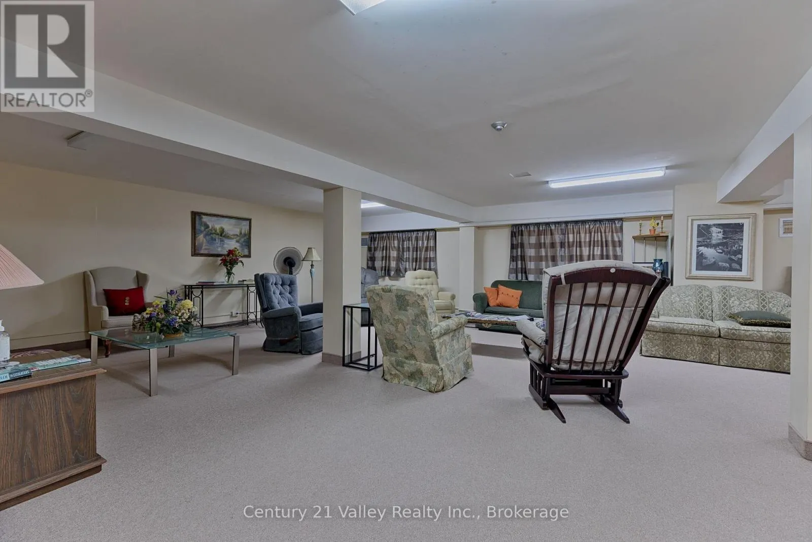 302 - 16 SHEFFIELD STREET #302