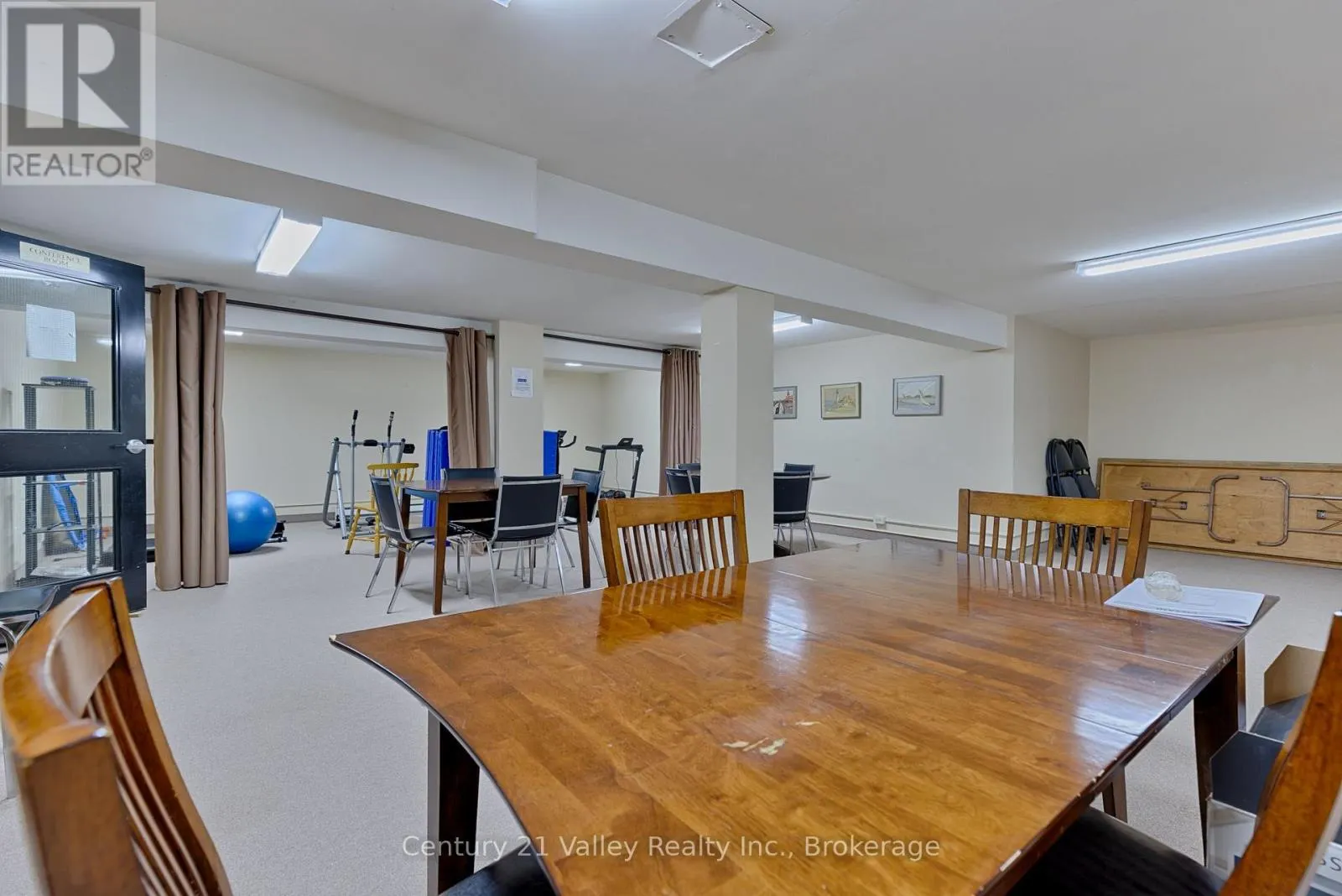 302 - 16 SHEFFIELD STREET #302
